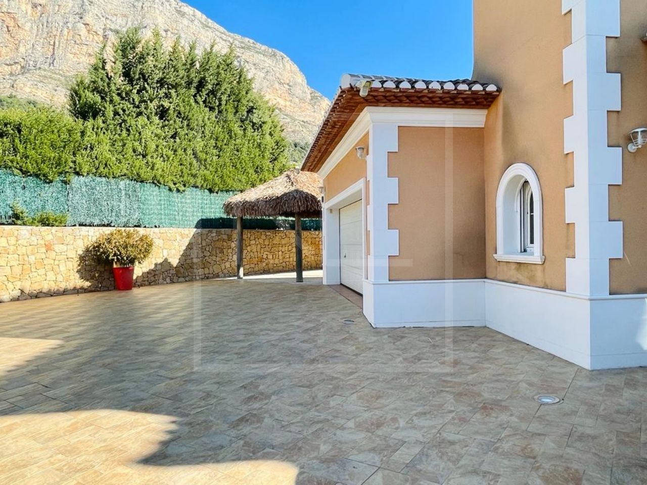 Villa For Sale in Javea