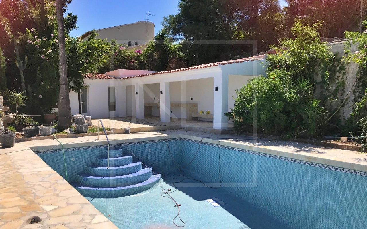 Villa mit Meerblick zum Verkauf in Javea