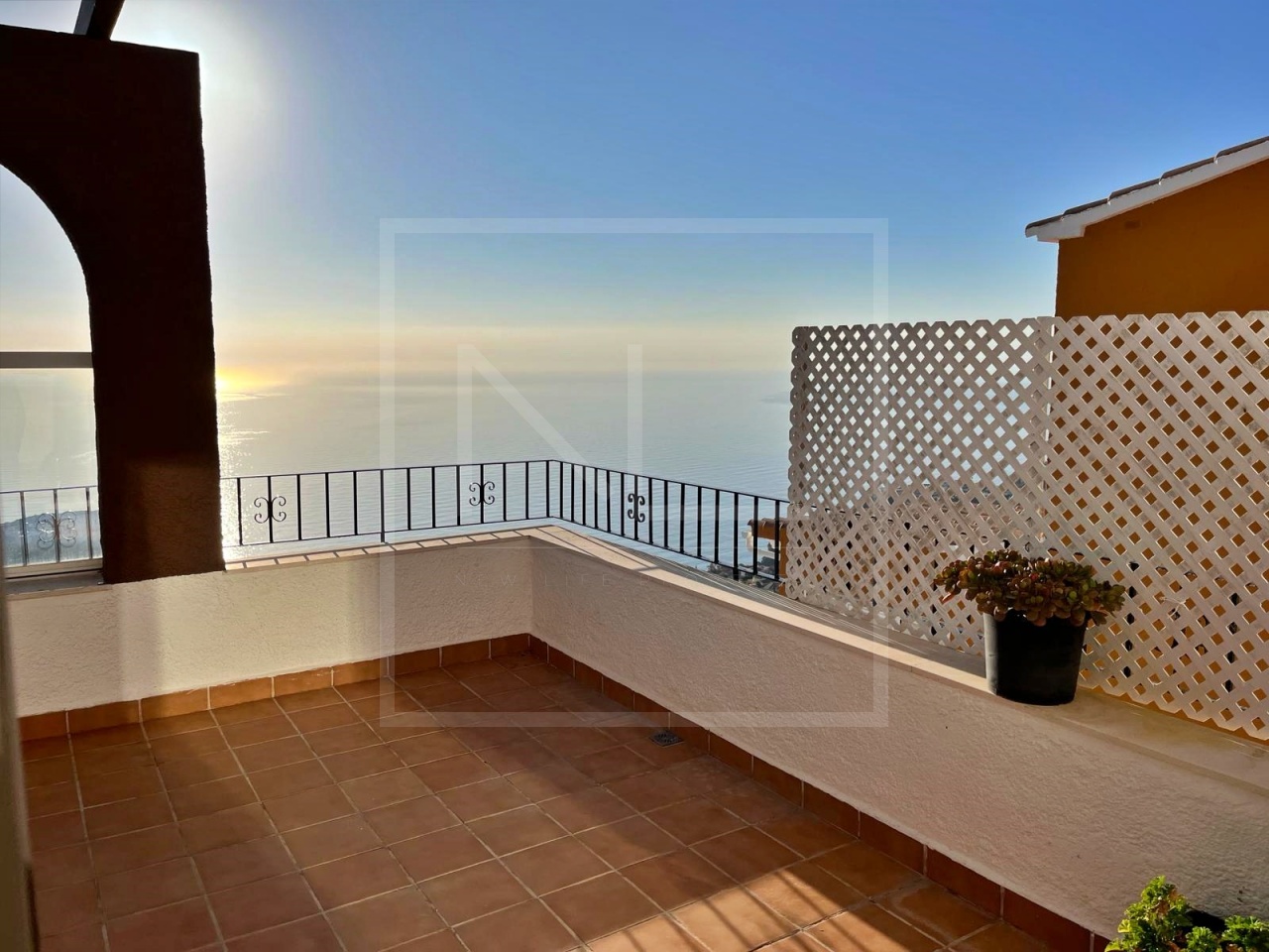 Apartment with Sea Views For Sale in Benitachell