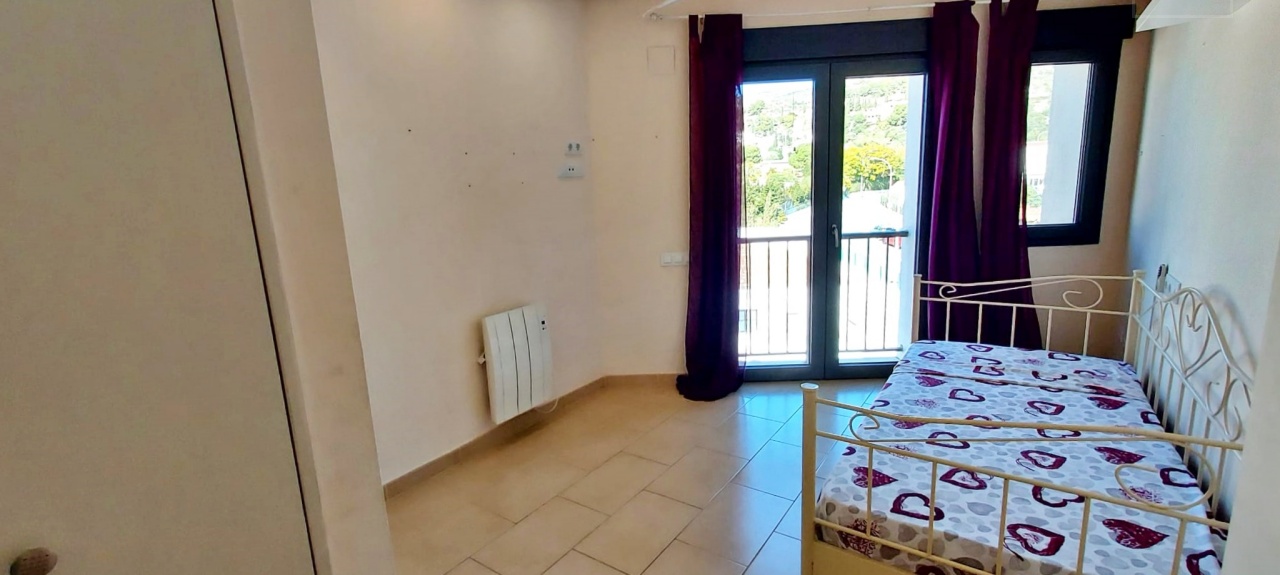 Large Townhouse For Sale in Javea