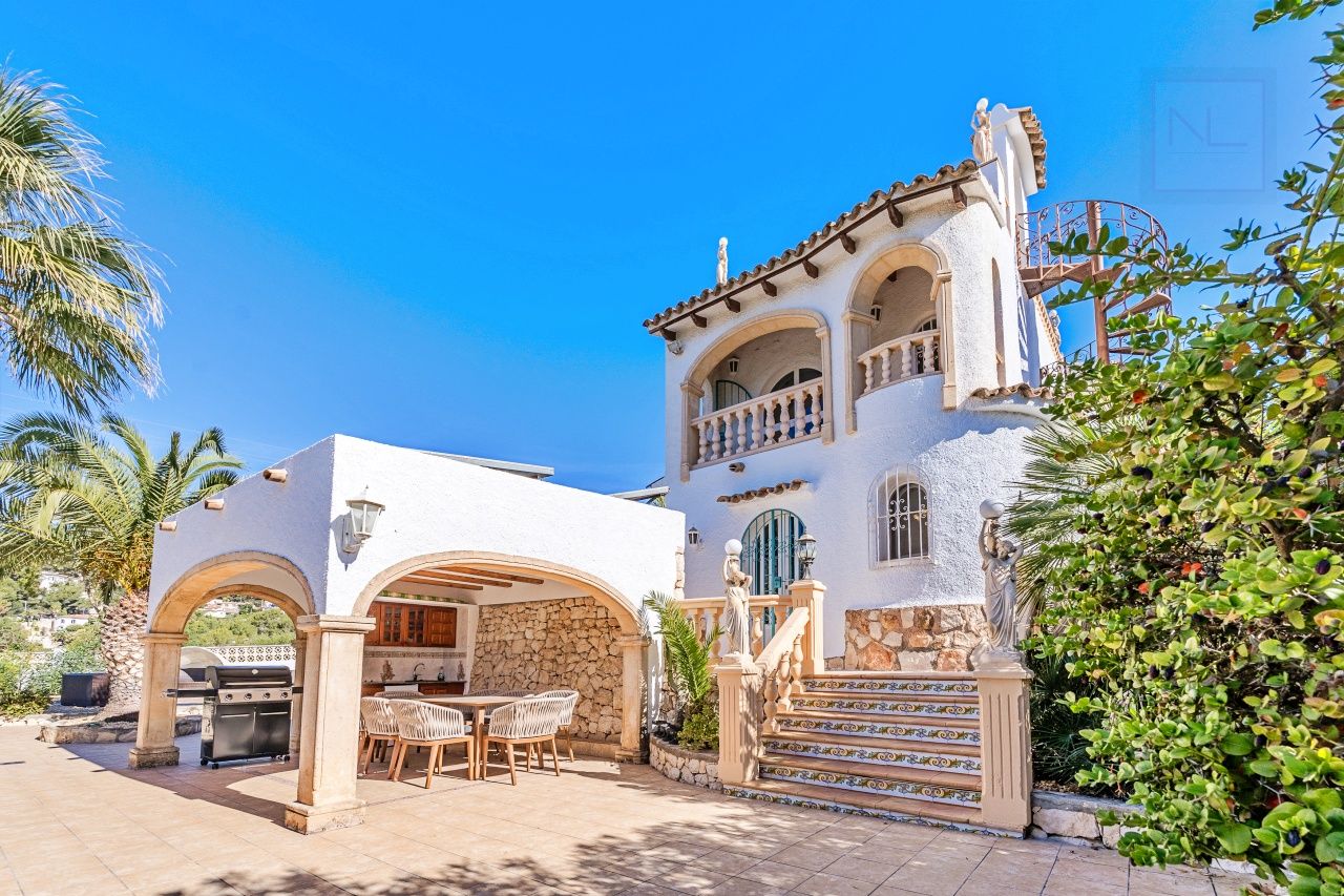 Stunning Villa with Sea Views in Benissa