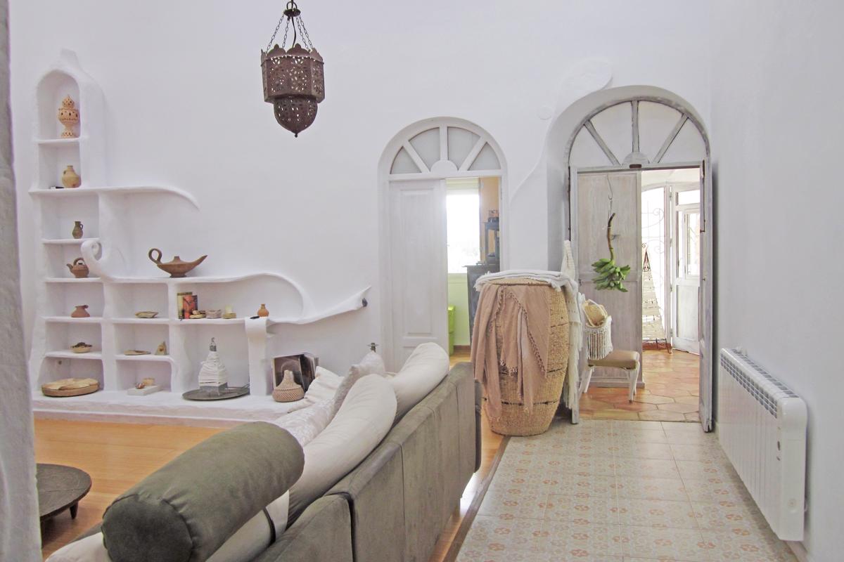 Impresionante villa reformada de 3 dormitorios y 2 baños en Jalón