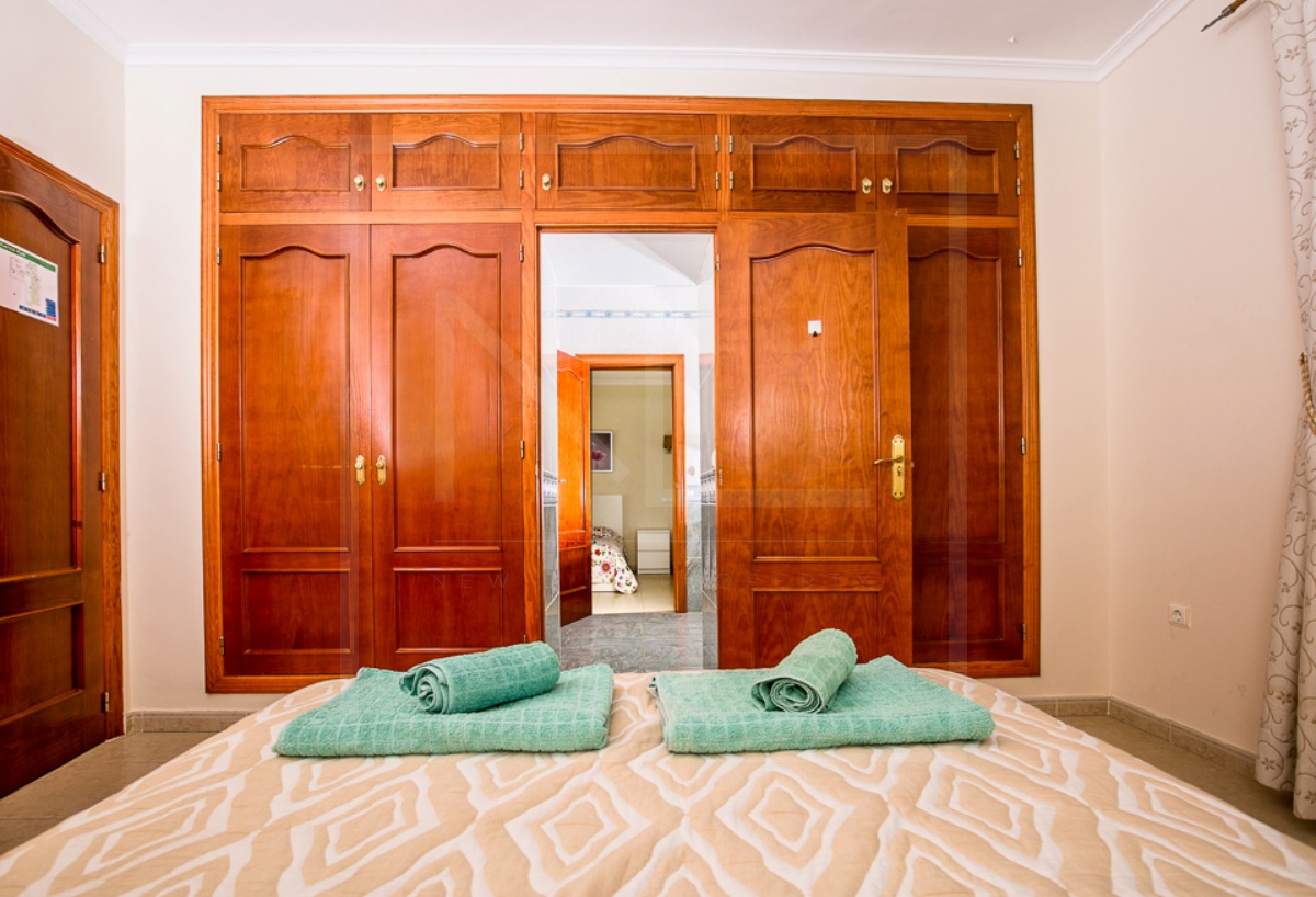 Villa de 5 dormitorios y 3 baños en venta en Javea