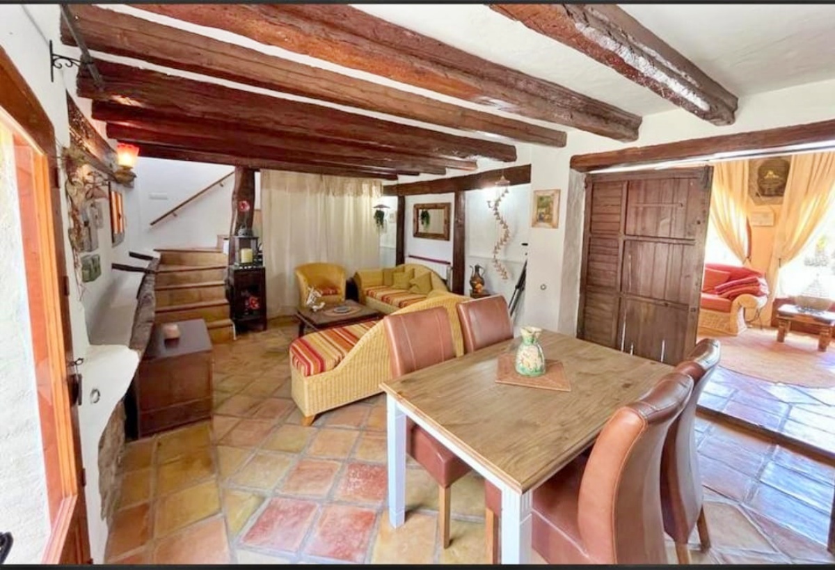5 Schlafzimmer, 4 Badezimmer, Freistehende Finca in Jalon Vally zu verkaufen