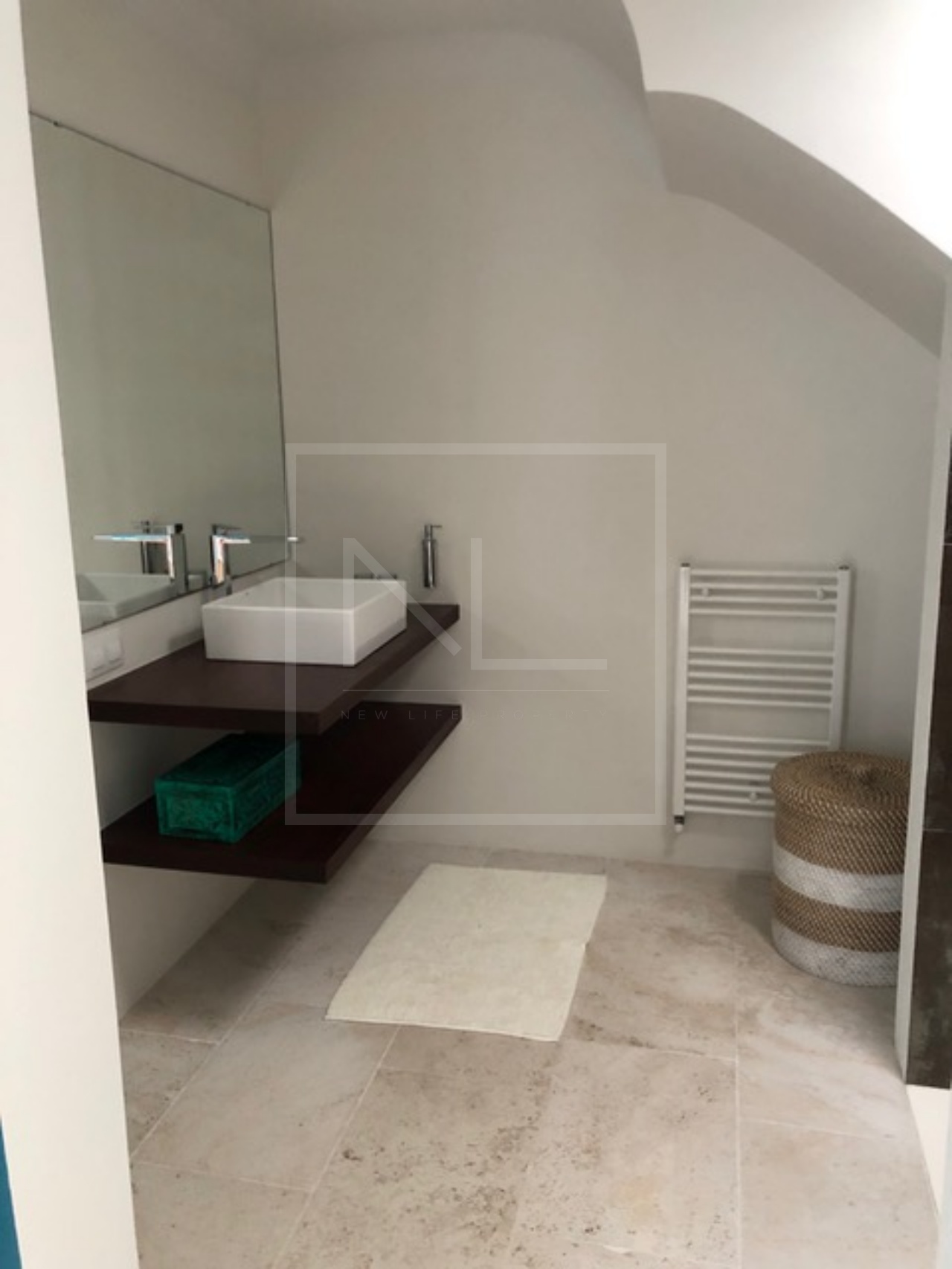 Villa individuelle de 4 chambres et 4 salles de bains à vendre à Moraira