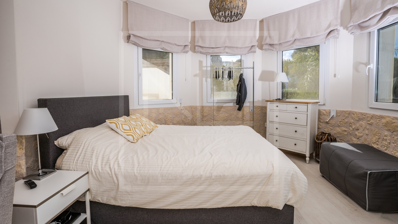 4 Schlafzimmer, 3 Badezimmer Freistehende Villa zum Verkauf in Javea